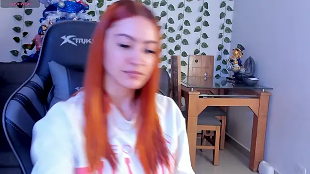 Snapshot of Amypond__ chatting on 12-14-24, 06:09 Amypond online show from 12-14-24, 06:09