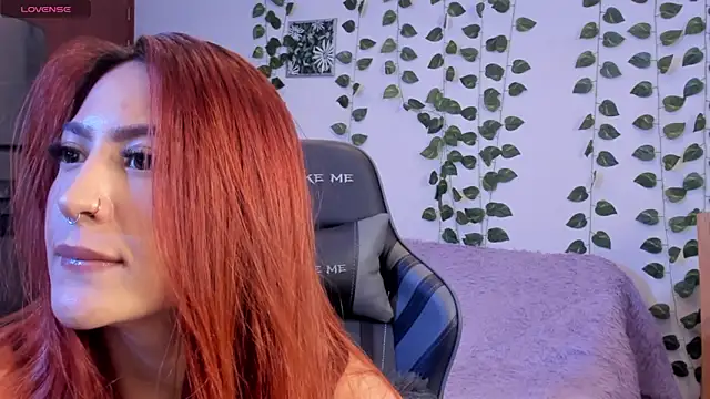 Snapshot of Amypond__ chatting on 02-28-25, 11:01 Amypond online show from 02-28-25, 11:01