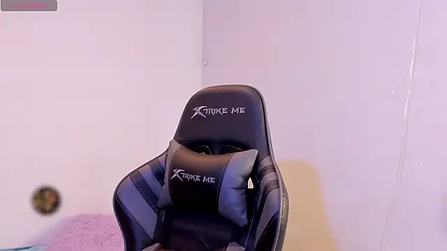 Snapshot of Amypond__ chatting on 10-04-25, 03:54 Amypond online show from 10-04-25, 03:54