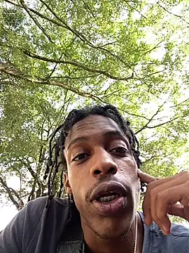 Larry-n-clouds online show from 12-17-25, 03:40