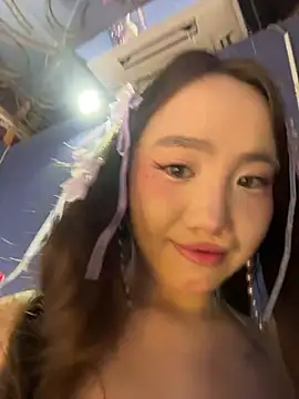 Asianpie  online show from 02-15-26, 12:40