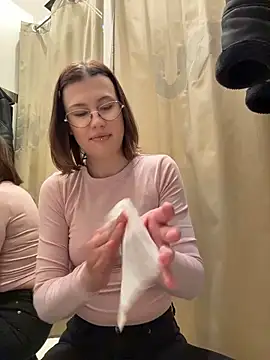 Snapshot of RinaCat chatting on 03-17-26, 05:44 RinaCat online show from 03-17-26, 05:44