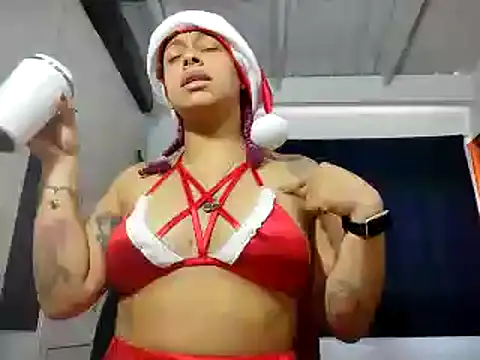 Cata Blue   online show from 12-31-24, 06:24