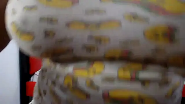 Snapshot of Sweettei chatting on 10-18-25, 11:11 Sweettei online show from 10-18-25, 11:11