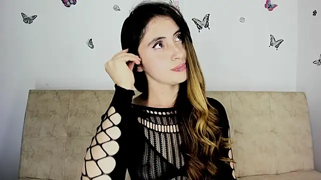 Snapshot of Nicol_Swift_ chatting on 01-11-25, 02:41 Nicol Swift online show from 01-11-25, 02:41