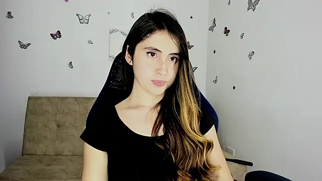 Snapshot of Nicol_Swift_ chatting on 01-11-25, 05:41 Nicol Swift online show from 01-11-25, 05:41