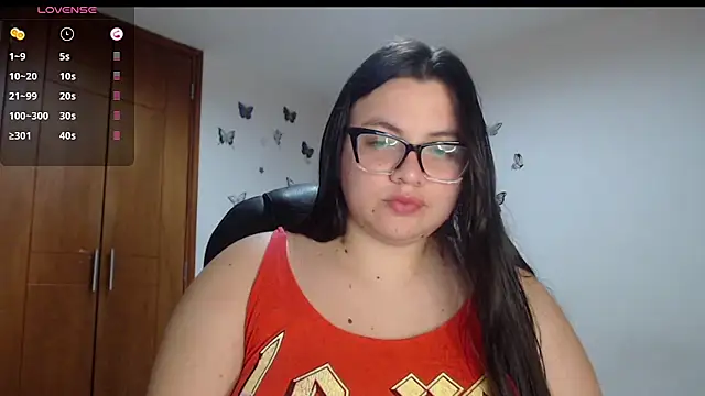 Snapshot of Sarahros1 chatting on 10-17-25, 03:20 Sarahros1 online show from 10-17-25, 03:20