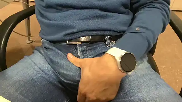 alessandroman2114 online show from 11-18-25, 05:39