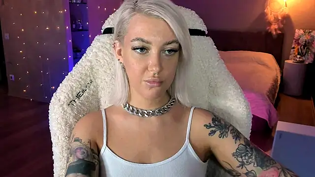 tykioty Miley online show from 11-08-25, 10:59