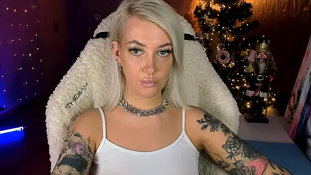 tykioty Miley online show from 01-12-26, 11:59