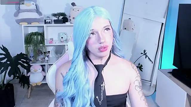 Snapshot of KloeKing__ chatting on 04-15-26, 06:09 KloeKing online show from 04-15-26, 06:09