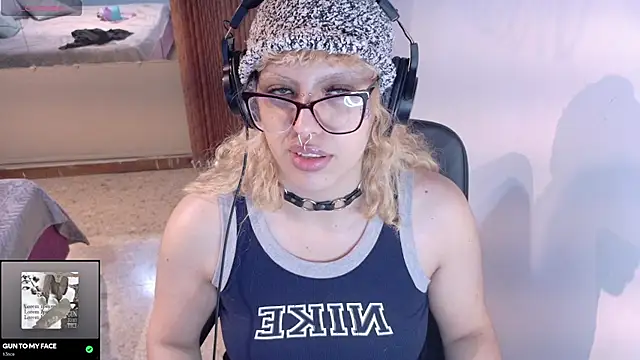 Eli666uwu online show from 10-08-25, 09:45