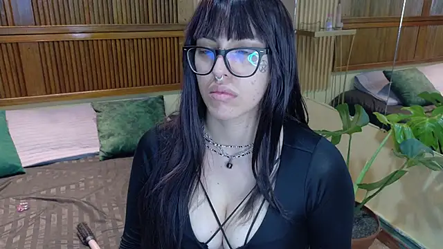 Eli666uwu online show from 04-25-26, 01:41