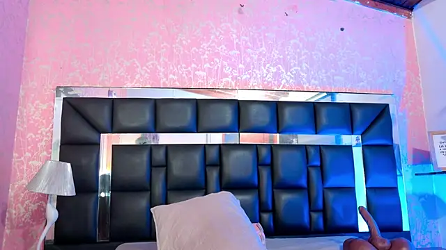 Snapshot of sh_malala chatting on 10-28-25, 07:16 sh malala online show from 10-28-25, 07:16