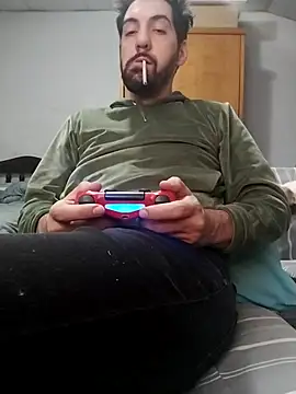 Snapshot of nicedick_bro chatting on 09-30-25, 01:32 nicedick bro online show from 09-30-25, 01:32