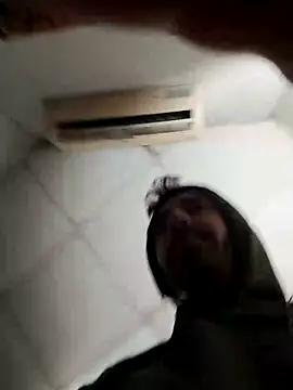 Snapshot of nicedick_bro chatting on 10-02-25, 06:31 nicedick bro online show from 10-02-25, 06:31