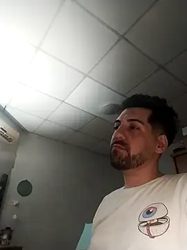 Snapshot of nicedick_bro chatting on 10-24-25, 03:14 nicedick bro online show from 10-24-25, 03:14