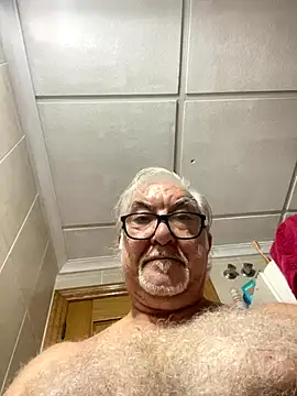 EroticVenetian online show from 10-23-25, 06:06