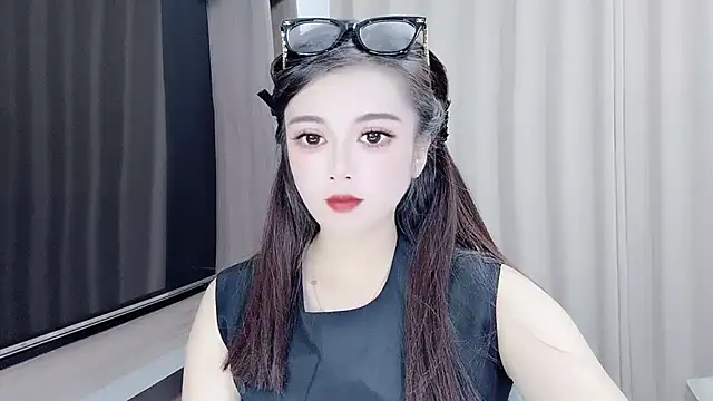 VIWVI online show from 09-18-25, 03:41