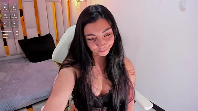 Snapshot of Karla_hernandez_ chatting on 01-05-25, 05:20 Karla hernandez online show from 01-05-25, 05:20