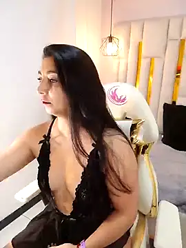Snapshot of Karla_hernandez_ chatting on 03-20-25, 11:05 Karla hernandez online show from 03-20-25, 11:05