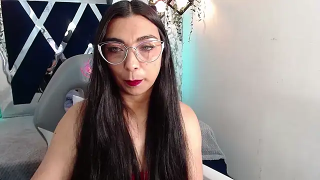 Snapshot of Karla_hernandez_ chatting on 09-19-25, 12:17 Karla hernandez online show from 09-19-25, 12:17