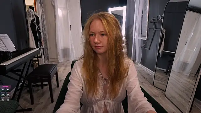 Alexandra Demore online show from 08-05-26, 06:55
