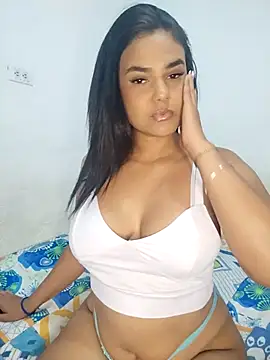 Snapshot of AntonellaShot chatting on 11-02-25, 07:38 AntonellaShot online show from 11-02-25, 07:38