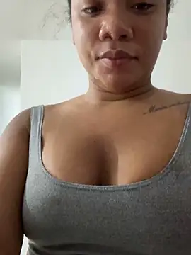 ashley Tompson1 online show from 12-23-24, 11:36