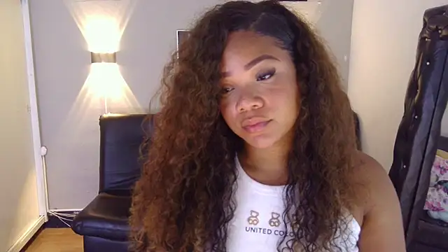 ashley Tompson1 online show from 01-10-25, 12:26