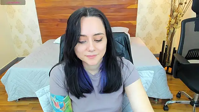 KatherineBond online show from 12-05-24, 10:56