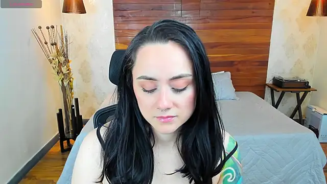 KatherineBond online show from 12-20-24, 08:23