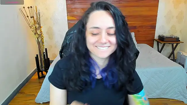 KatherineBond online show from 12-22-24, 12:07