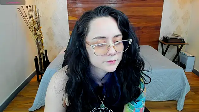 KatherineBond online show from 01-03-25, 10:08