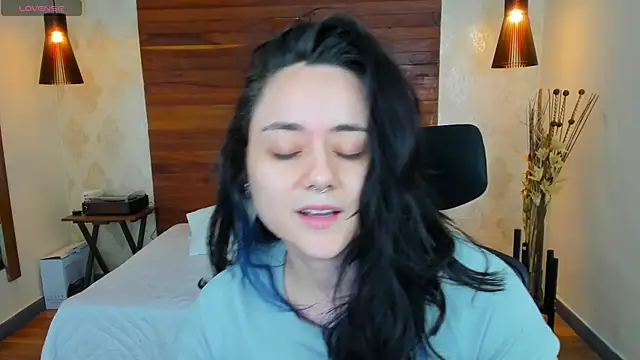KatherineBond online show from 01-21-25, 01:39