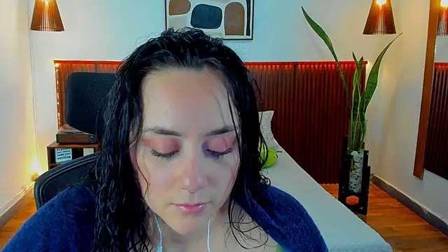 KatherineBond online show from 10-09-25, 07:56