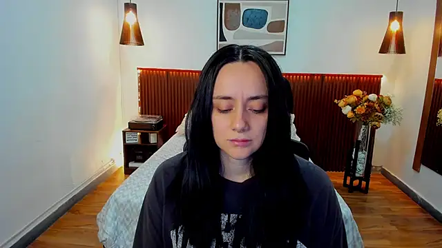 KatherineBond online show from 03-25-26, 06:58