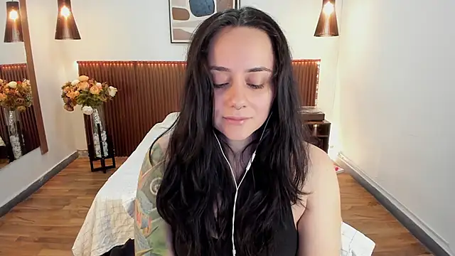 KatherineBond online show from 06-08-26, 08:09