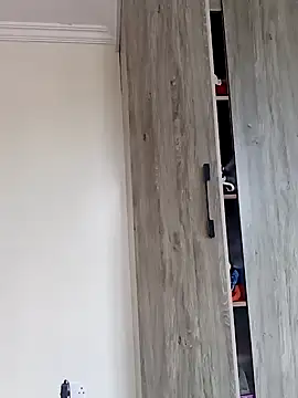 kelsie421 online show from 01-15-25, 05:29