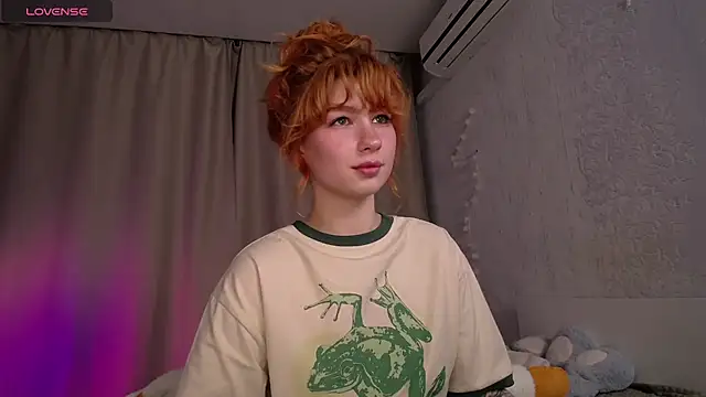 Evaa Moonn  online show from 11-19-25, 12:32