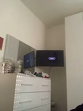 LaMaterialista online show from 03-17-26, 03:59