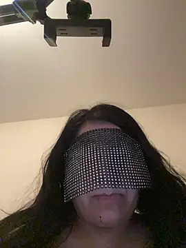 Snapshot of matmazel7777 chatting on 10-27-25, 06:23 matmazel7777 online show from 10-27-25, 06:23