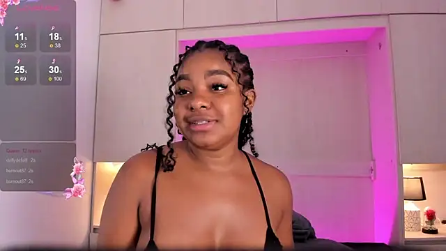 Snapshot of tamaraa_smiith chatting on 12-17-24, 03:06 tamaraa smiith online show from 12-17-24, 03:06