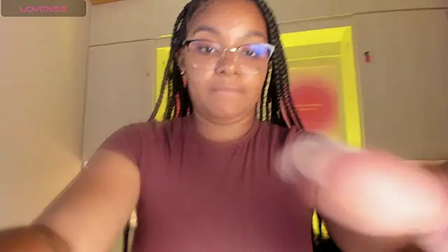 tamaraa smiith online show from 06-10-26, 07:57