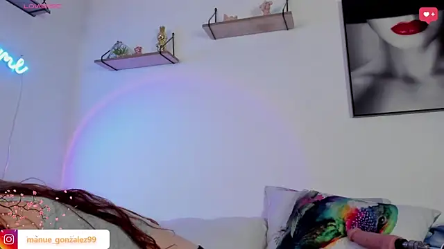 Snapshot of Manuela_monroe chatting on 10-29-25, 02:36 Manuela monroe online show from 10-29-25, 02:36