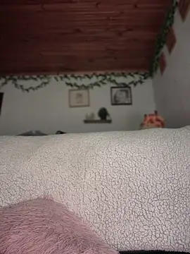 Snapshot of Milena-1 chatting on 03-16-25, 07:48 Milena-1 online show from 03-16-25, 07:48