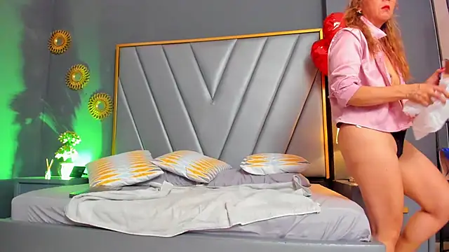 BrendaAdams  online show from 02-19-25, 10:56