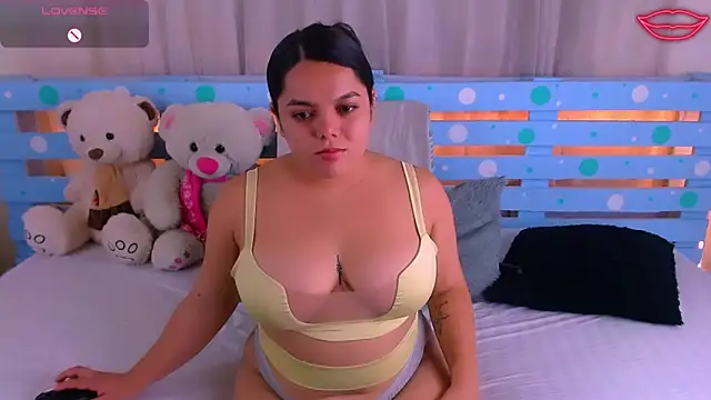 Sara-04 online show from 01-19-25, 10:39