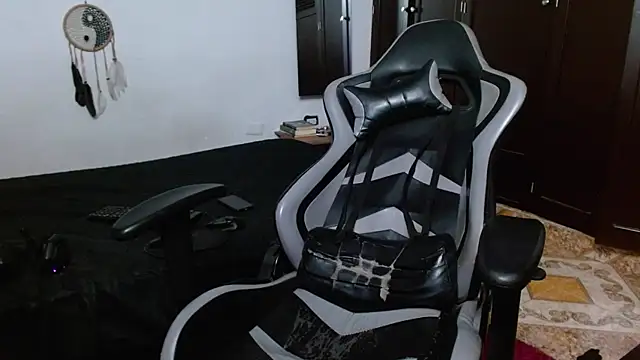 aaron blug online show from 02-21-25, 03:34