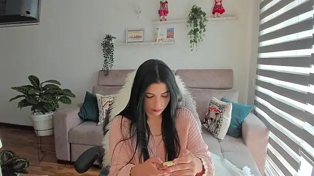 Arya 33 online show from 01-17-25, 06:02